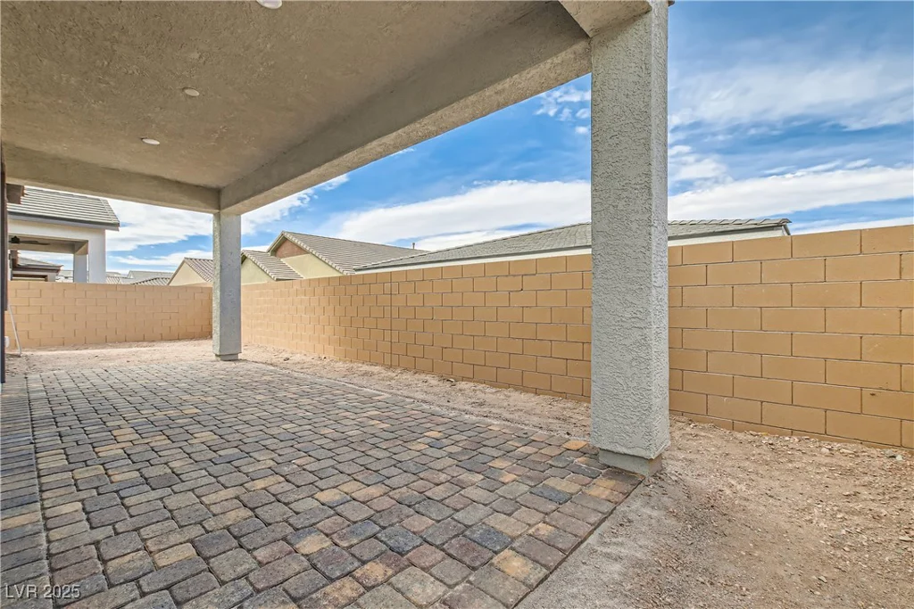 853 Bittern Lake, Henderson, NV 89011