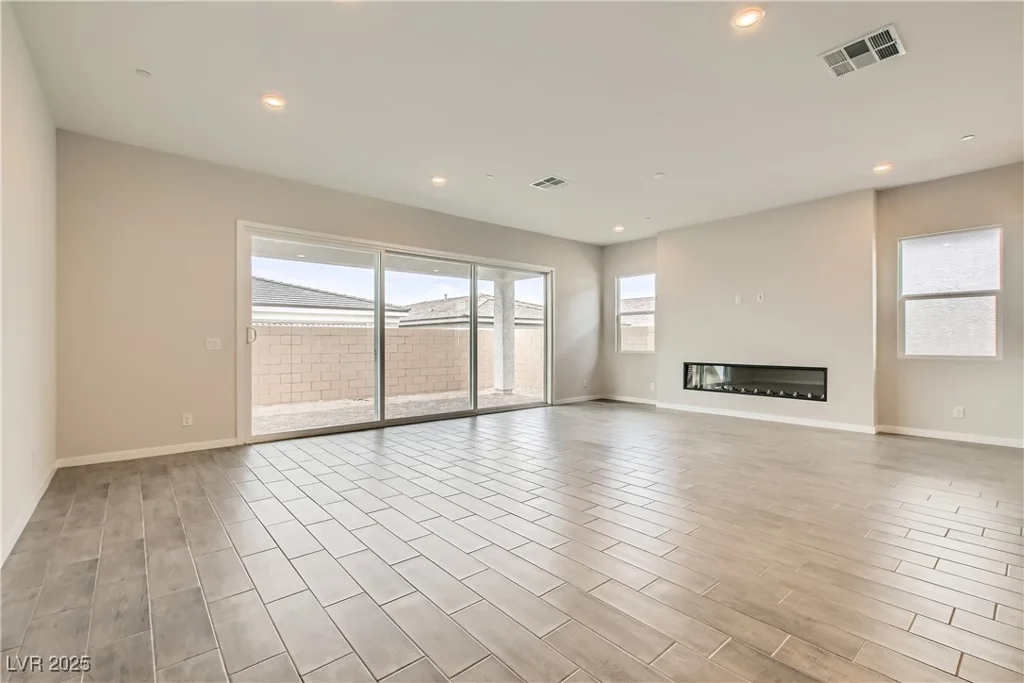 853 Bittern Lake, Henderson, NV 89011