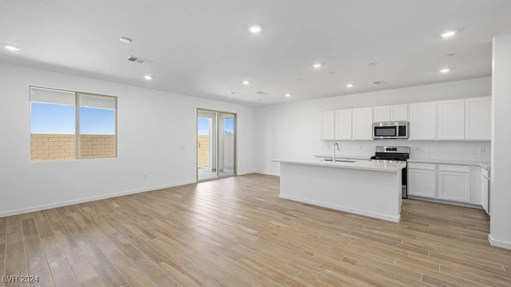 651 Water, Henderson, NV 89015