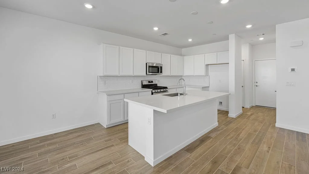 651 Water, Henderson, NV 89015