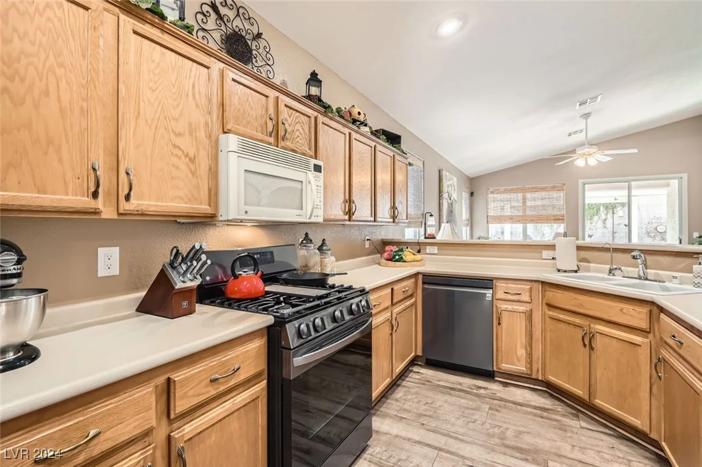 819 Cardamom, Henderson, NV 89015