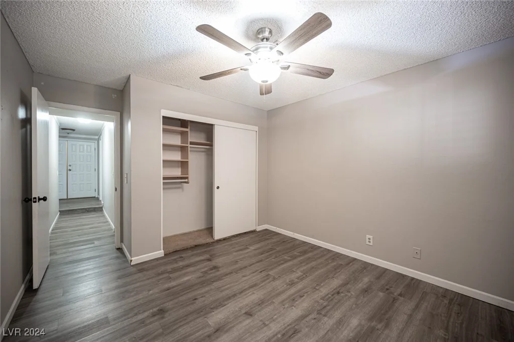 5435 Mountain Vista, Las Vegas, NV 89120