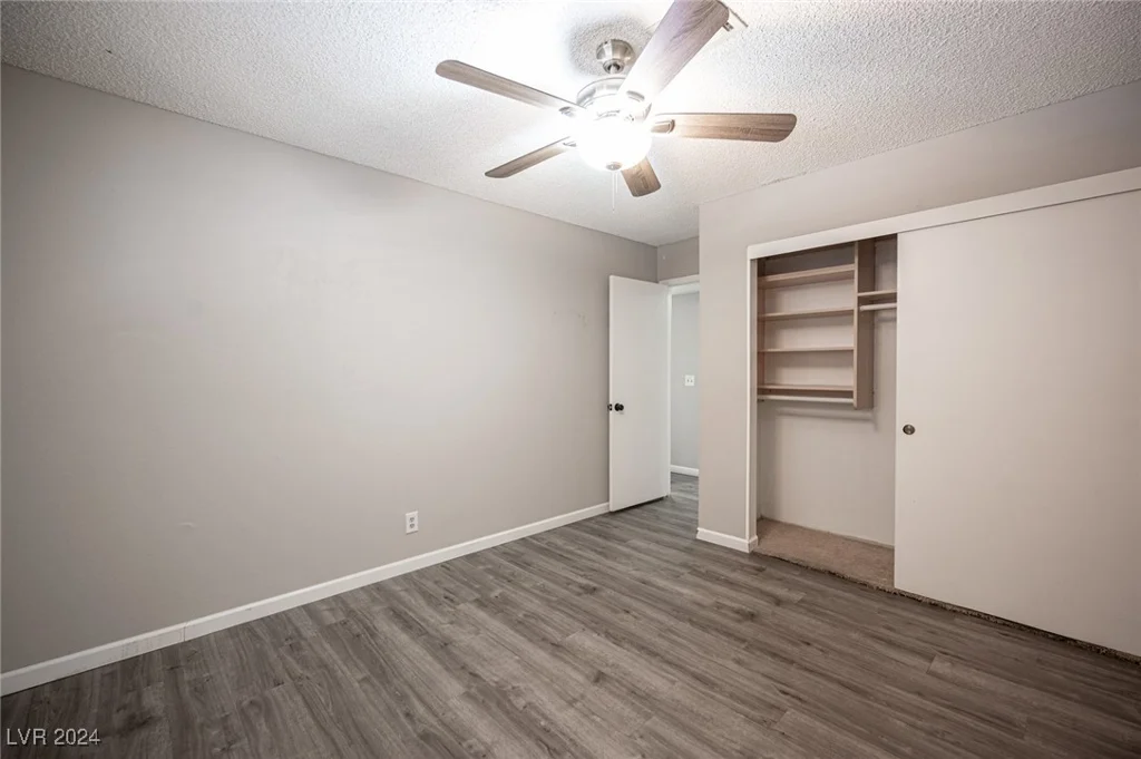 5435 Mountain Vista, Las Vegas, NV 89120