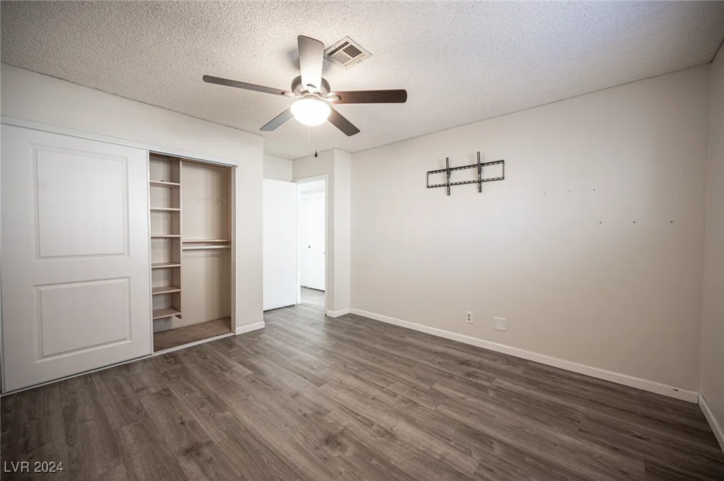 5435 Mountain Vista, Las Vegas, NV 89120