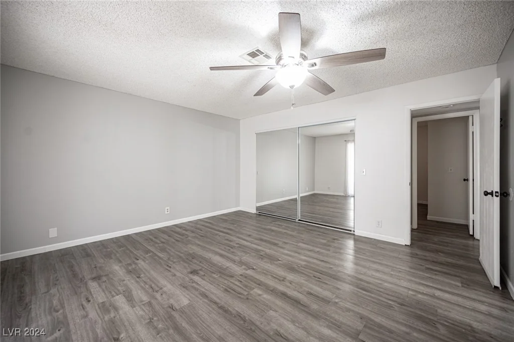 5435 Mountain Vista, Las Vegas, NV 89120