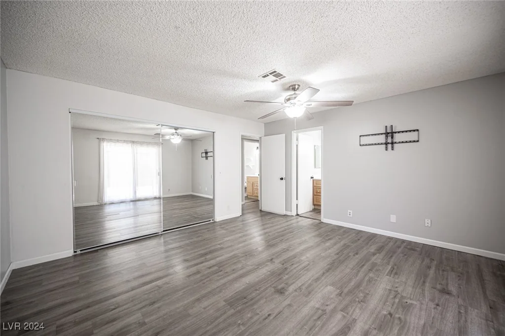 5435 Mountain Vista, Las Vegas, NV 89120