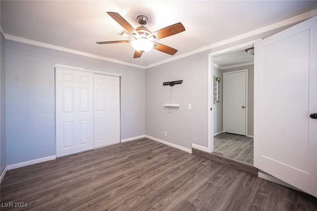 5435 Mountain Vista, Las Vegas, NV 89120