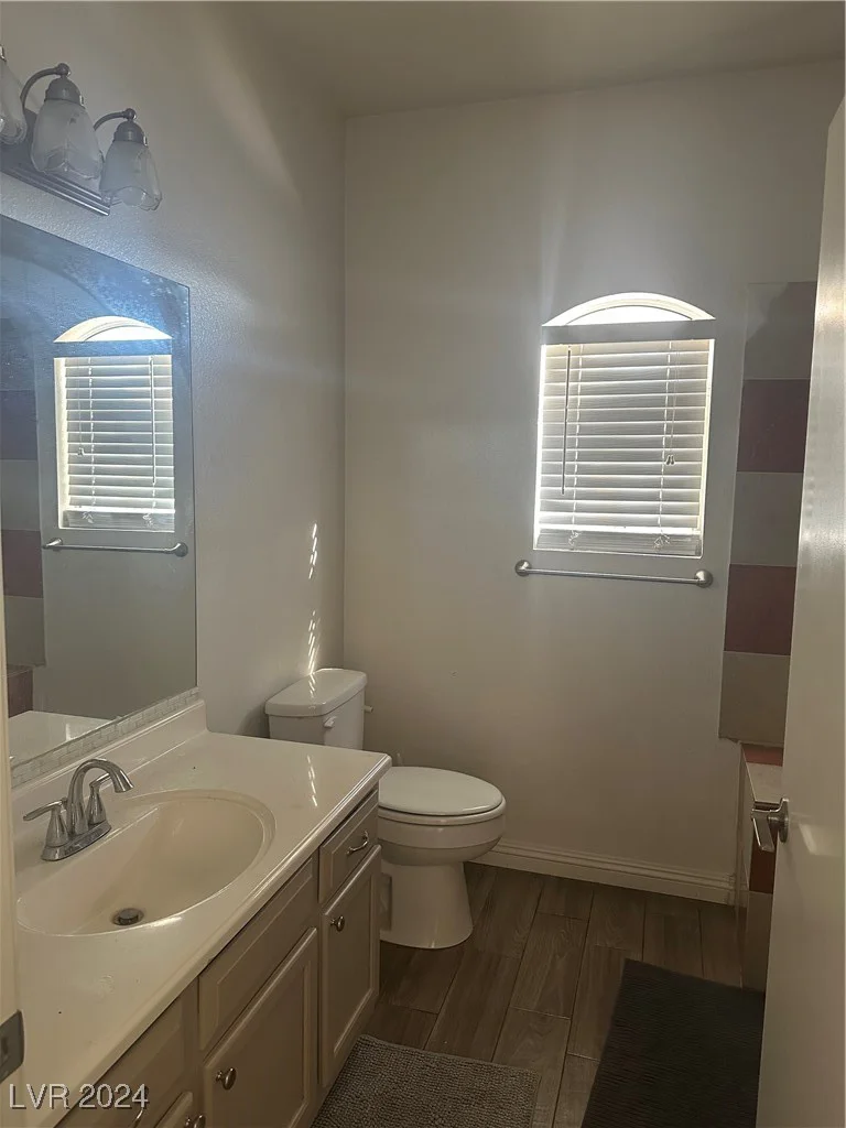 5415 Harmon, Las Vegas, NV 89103