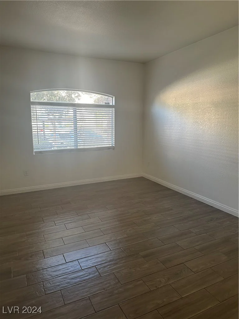 5415 Harmon, Las Vegas, NV 89103
