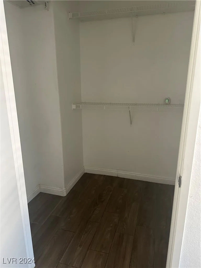 5415 Harmon, Las Vegas, NV 89103