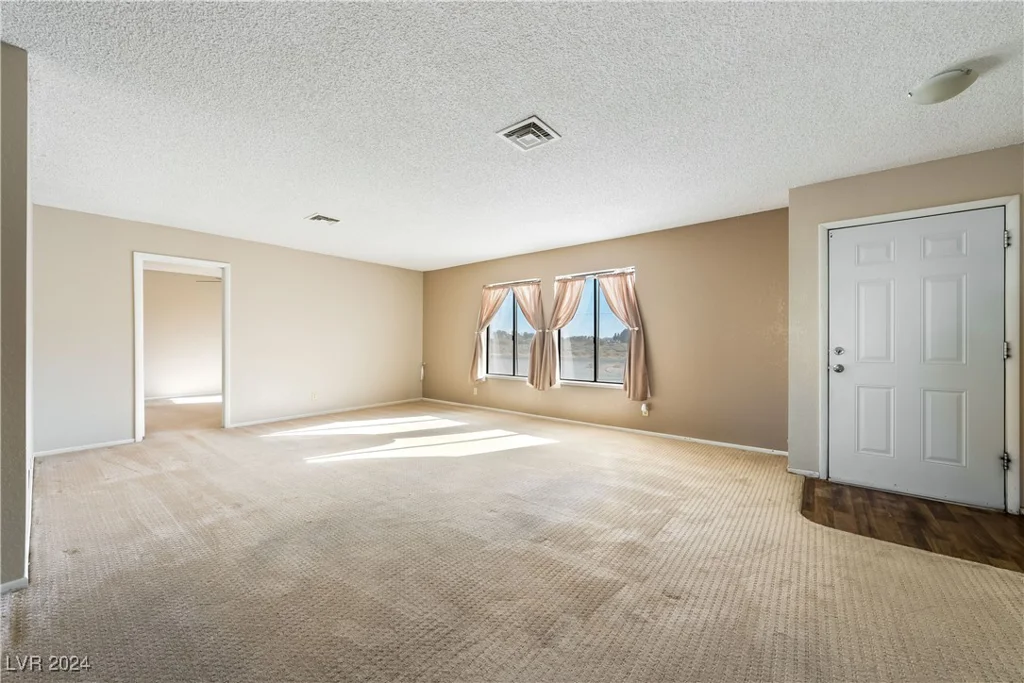 2360 Greyhound, Pahrump, NV 89060
