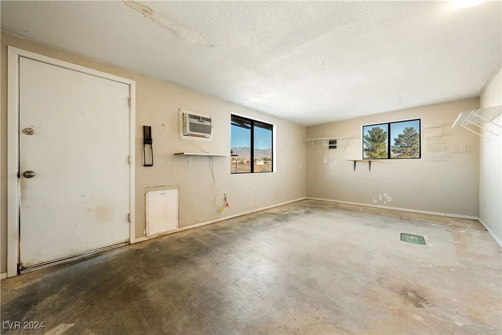 2360 Greyhound, Pahrump, NV 89060