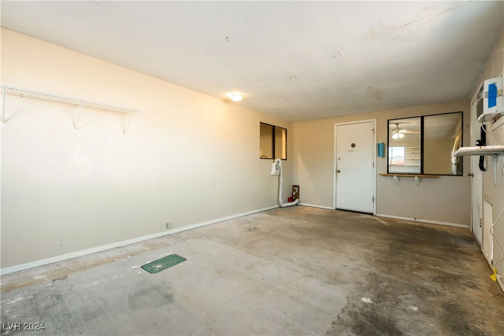 2360 Greyhound, Pahrump, NV 89060