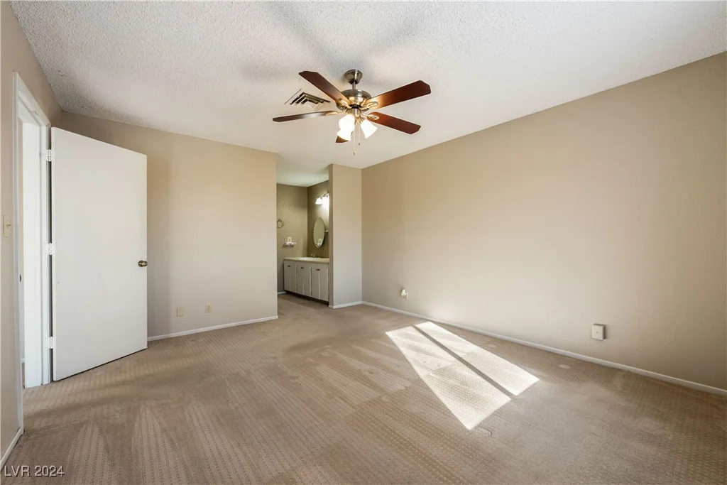 2360 Greyhound, Pahrump, NV 89060