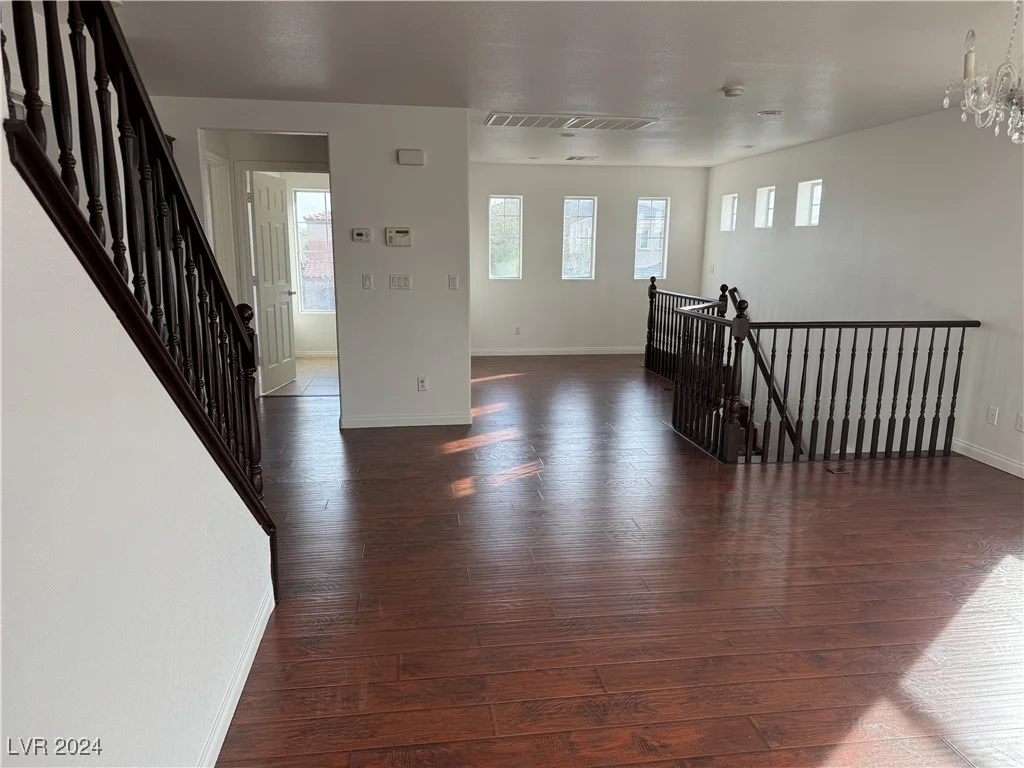 9092 Iron Cactus, Las Vegas, NV 89148
