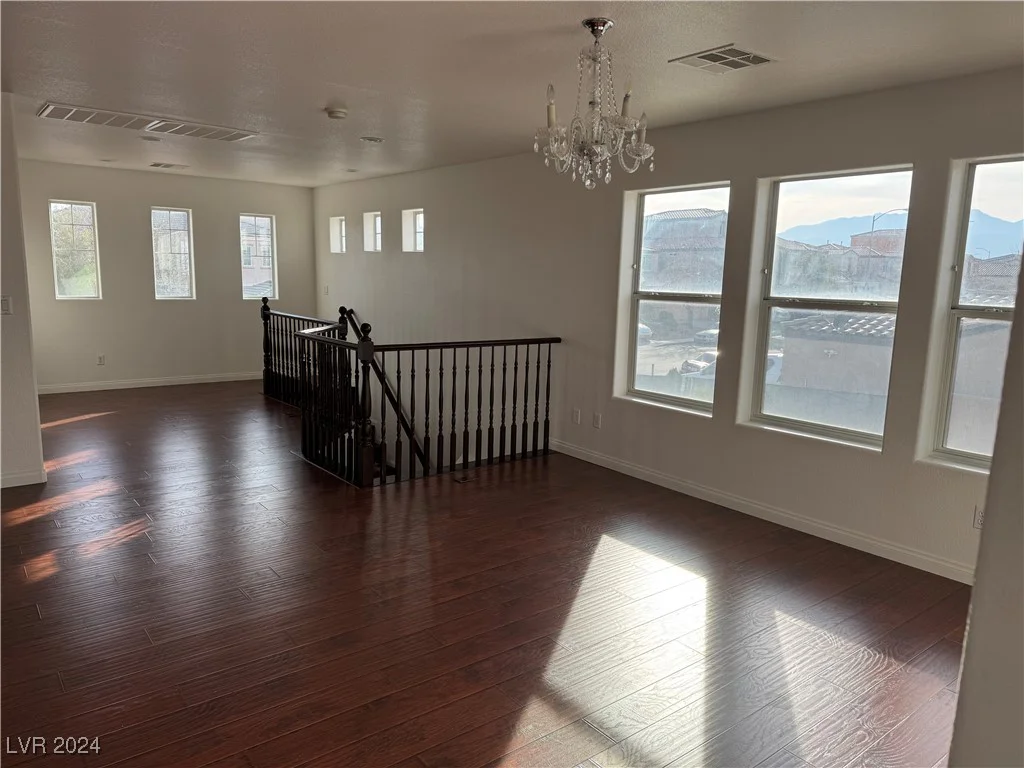 9092 Iron Cactus, Las Vegas, NV 89148