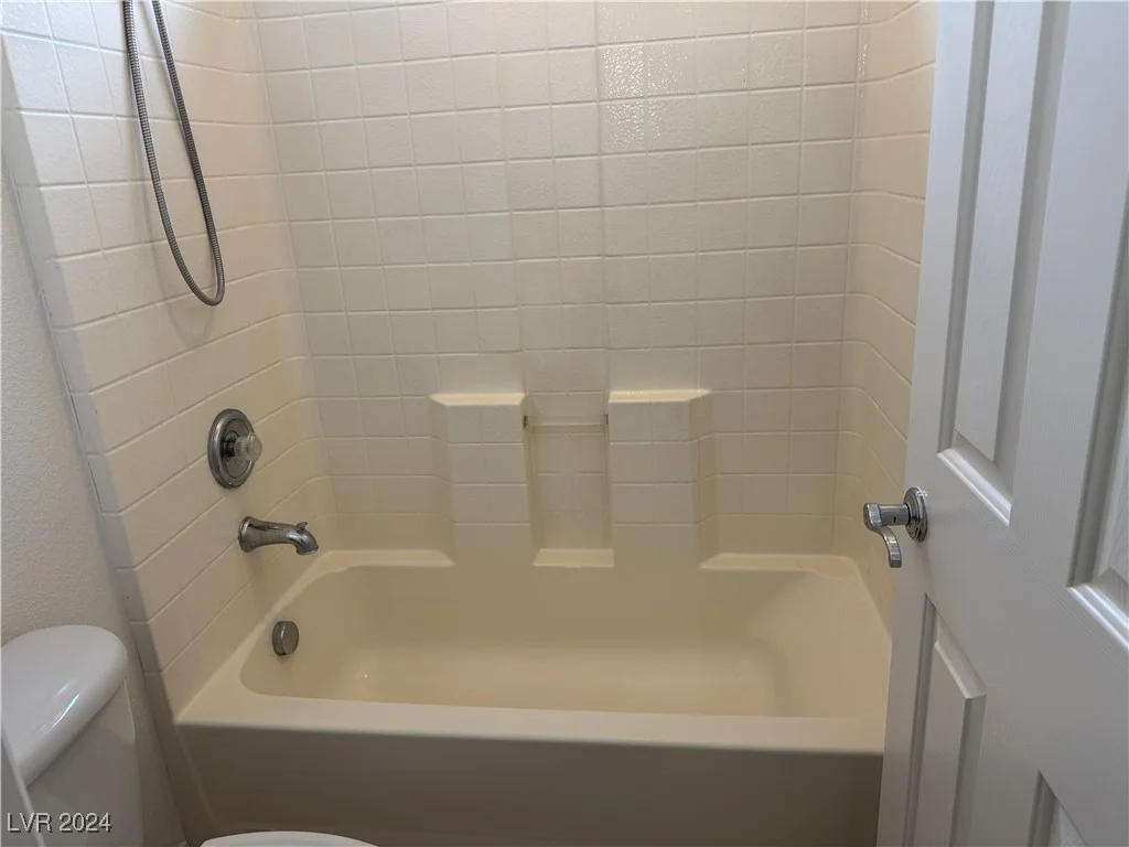 9092 Iron Cactus, Las Vegas, NV 89148