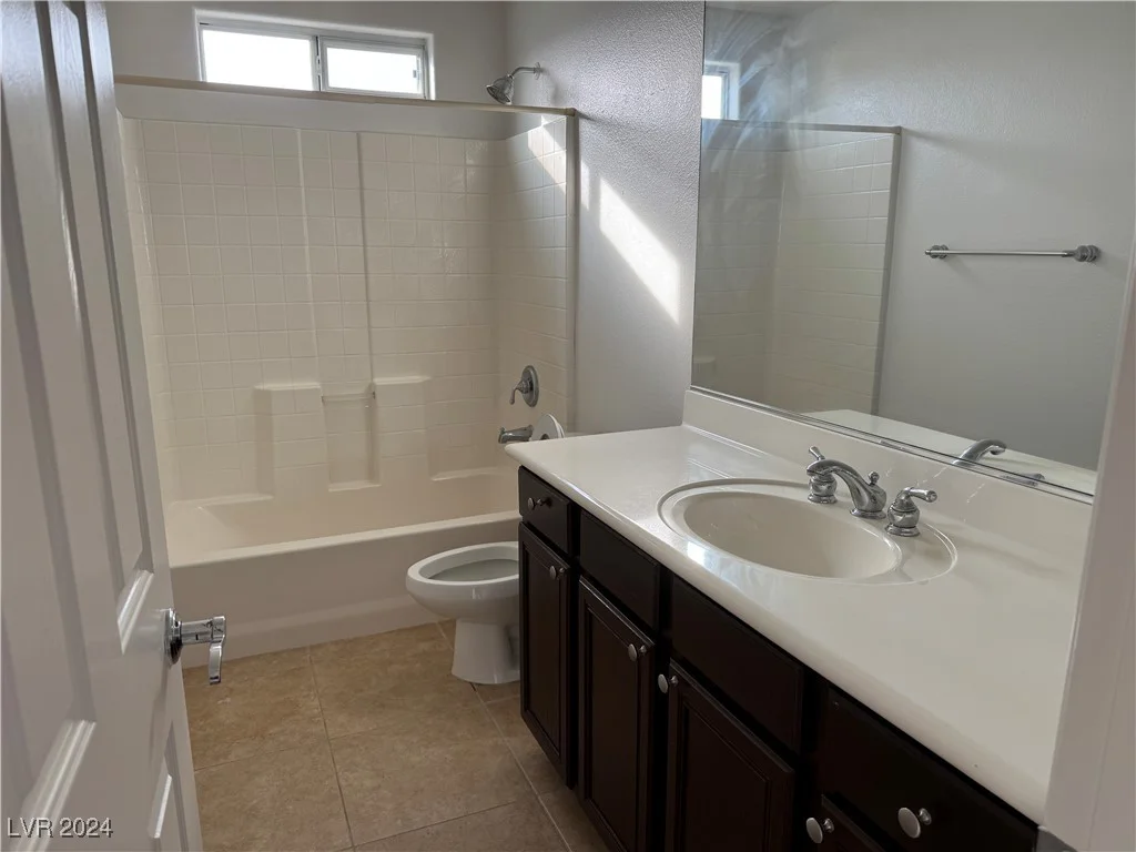9092 Iron Cactus, Las Vegas, NV 89148