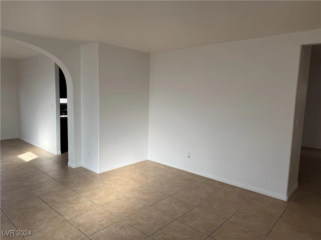 9092 Iron Cactus, Las Vegas, NV 89148
