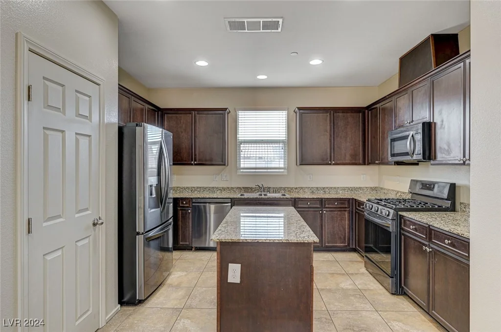 4591 Woolcomber, Las Vegas, NV 89115