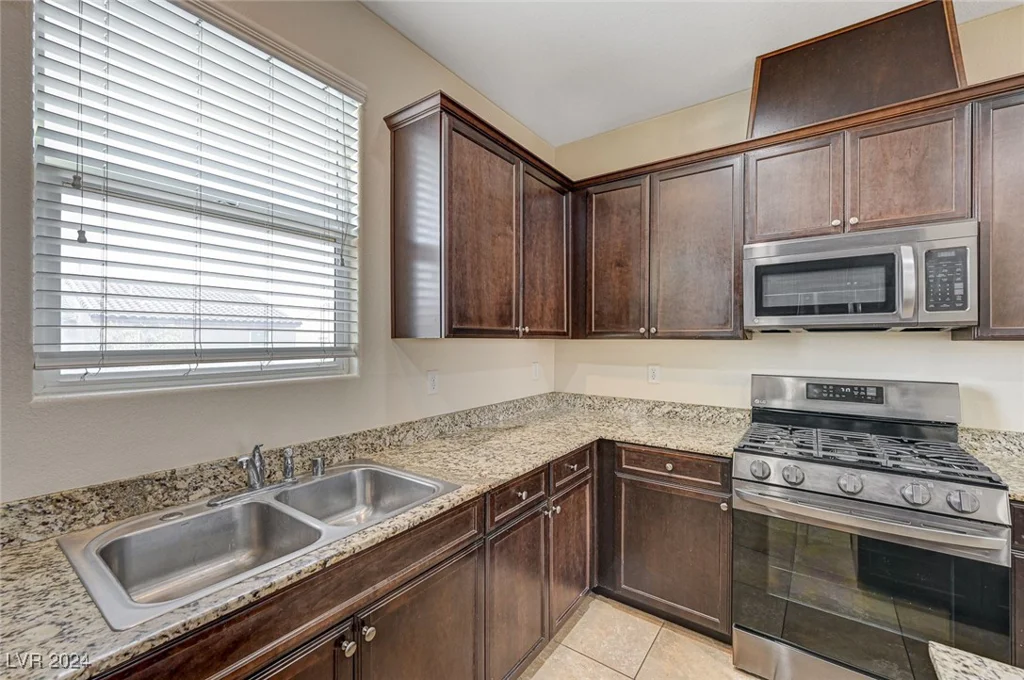 4591 Woolcomber, Las Vegas, NV 89115