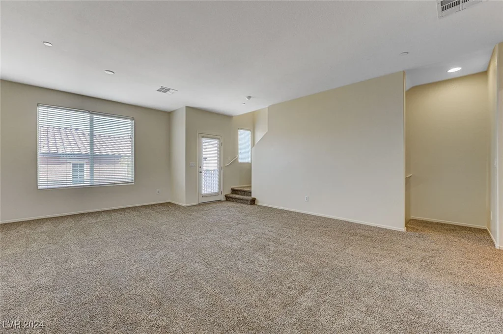 4591 Woolcomber, Las Vegas, NV 89115