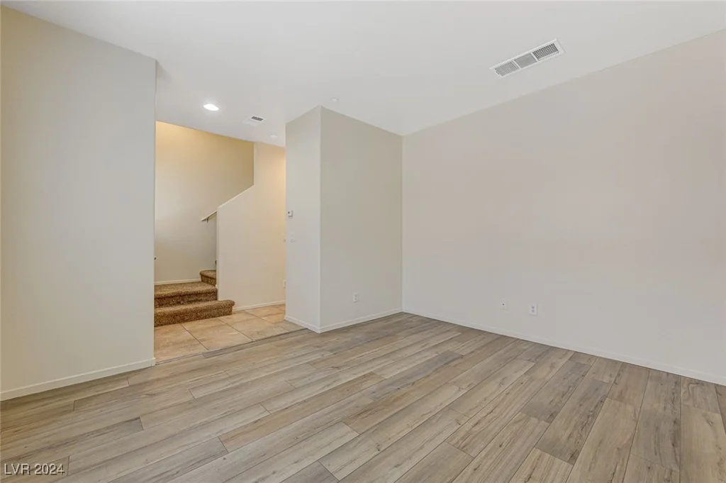 4591 Woolcomber, Las Vegas, NV 89115