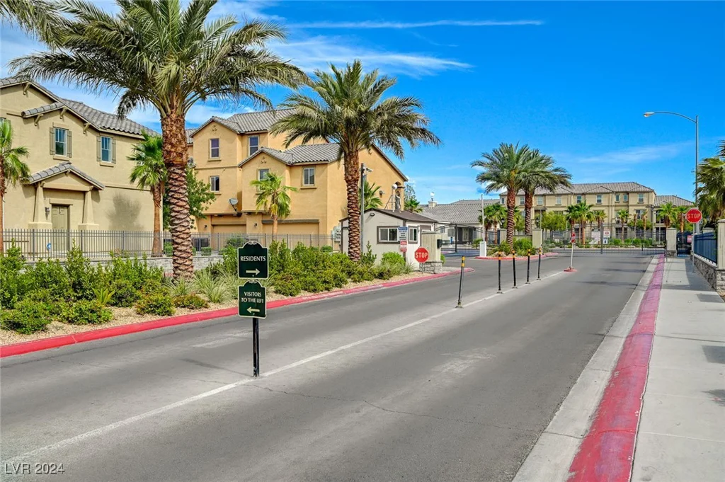 4591 Woolcomber, Las Vegas, NV 89115