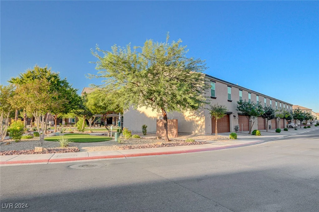 4591 Woolcomber, Las Vegas, NV 89115