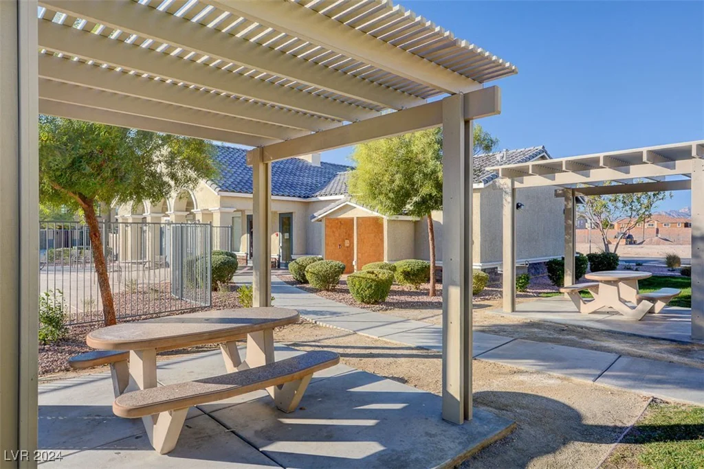 4591 Woolcomber, Las Vegas, NV 89115