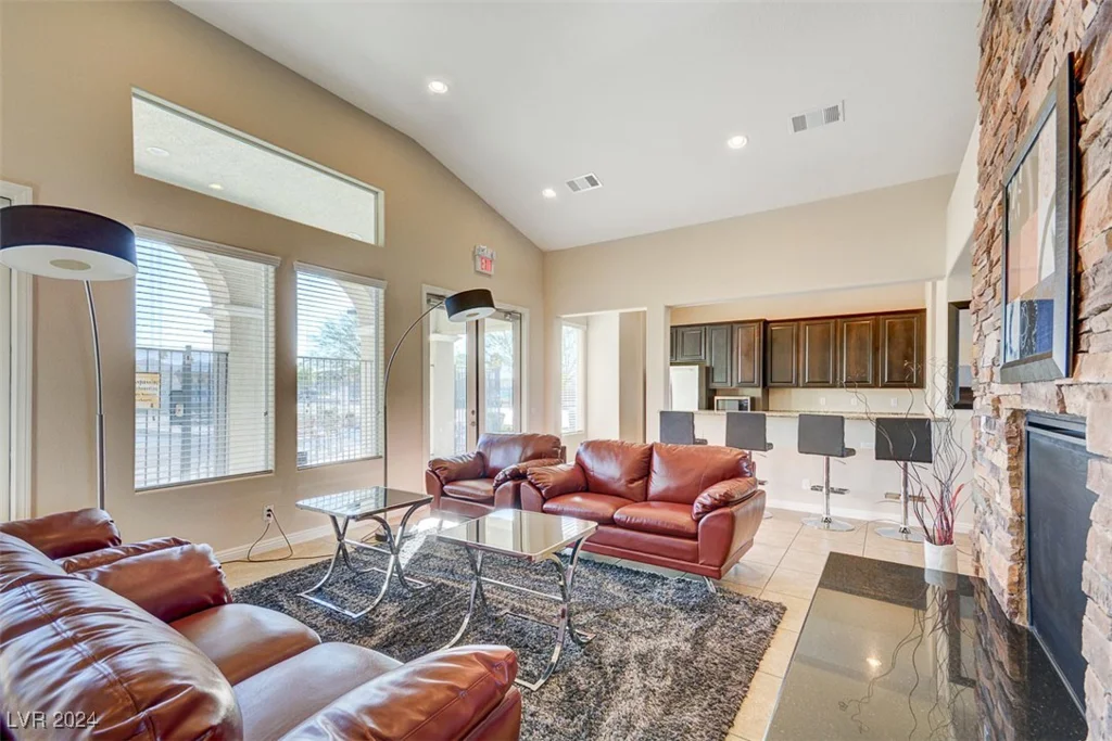 4591 Woolcomber, Las Vegas, NV 89115