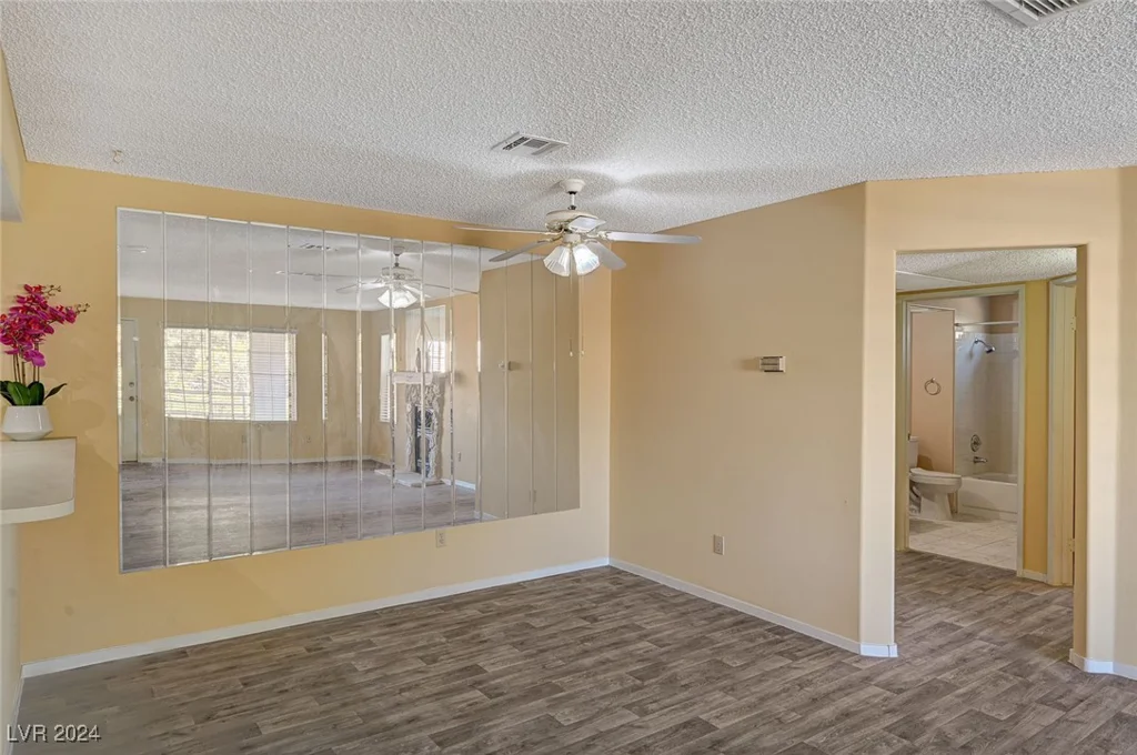 9070 Spring Mountain, Las Vegas, NV 89117