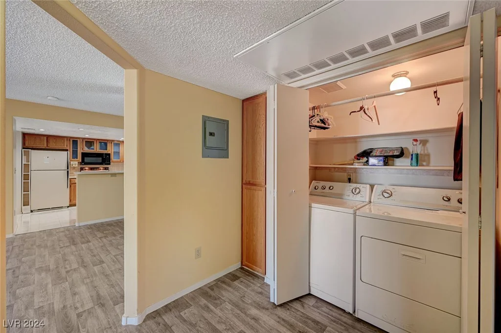 9070 Spring Mountain, Las Vegas, NV 89117