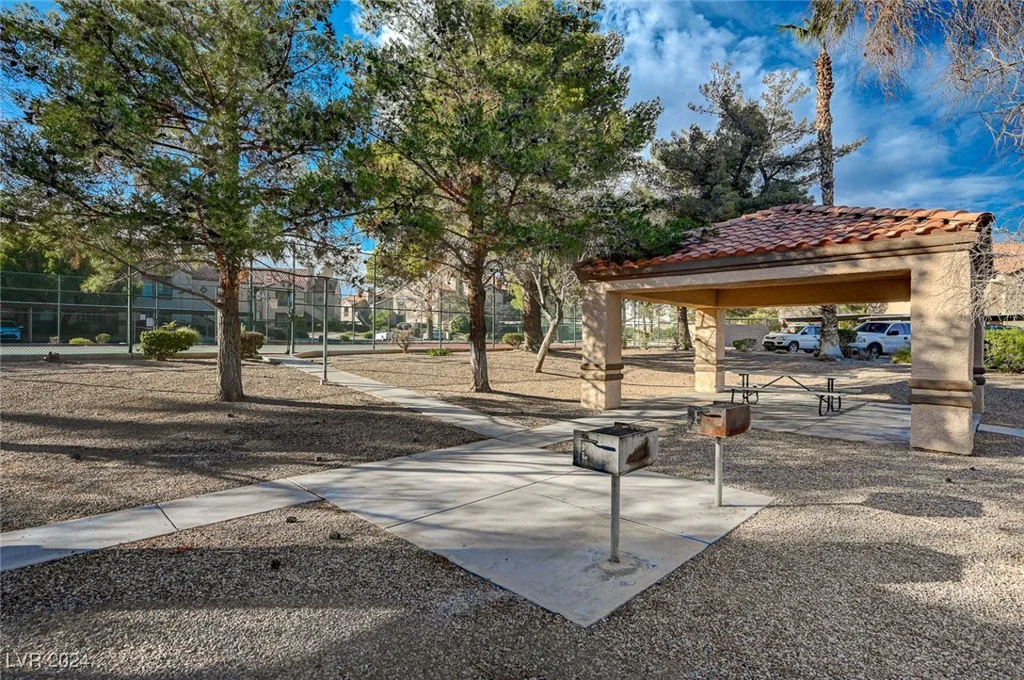 9070 Spring Mountain, Las Vegas, NV 89117