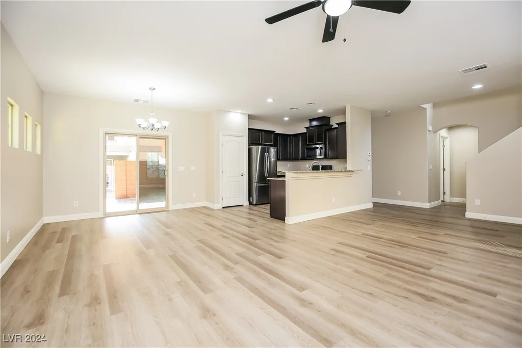 9500 Alma Ridge, Las Vegas, NV 89178
