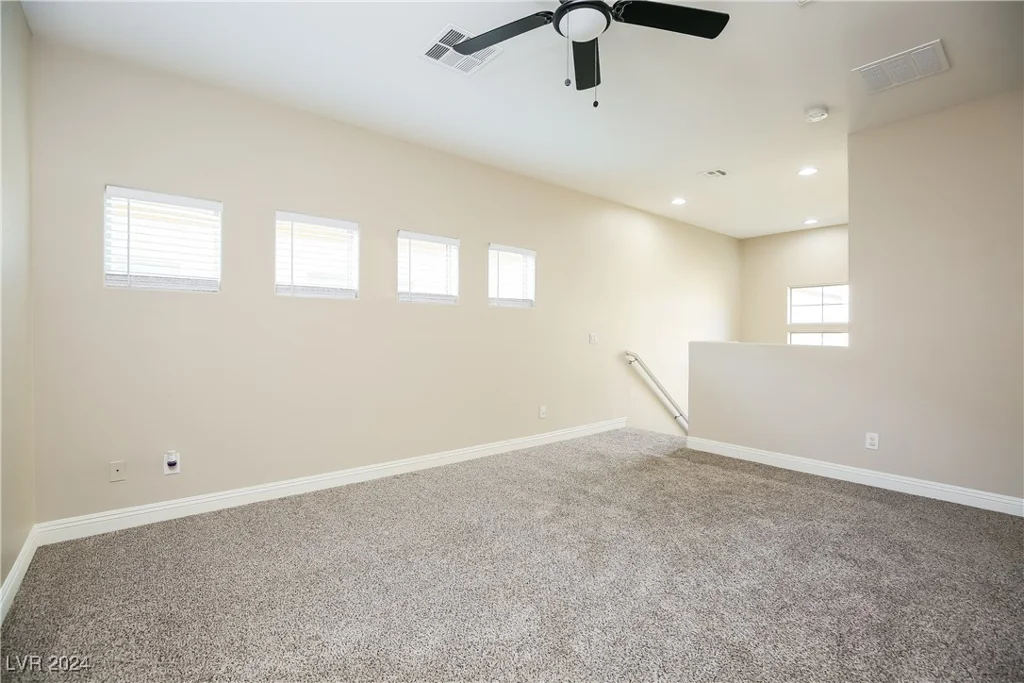 9500 Alma Ridge, Las Vegas, NV 89178
