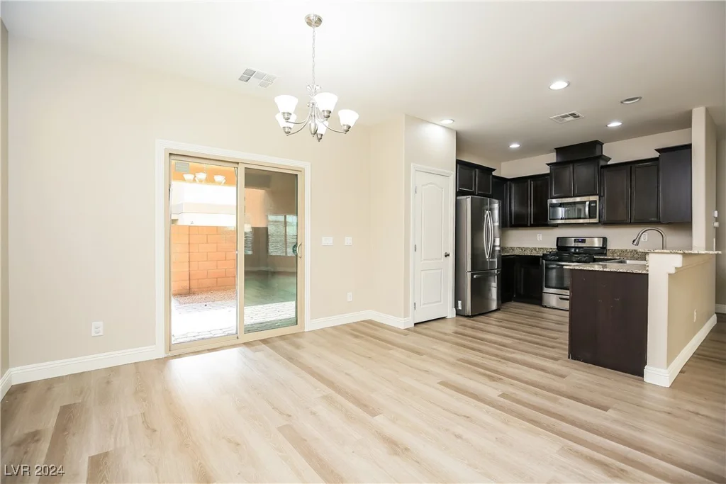 9500 Alma Ridge, Las Vegas, NV 89178