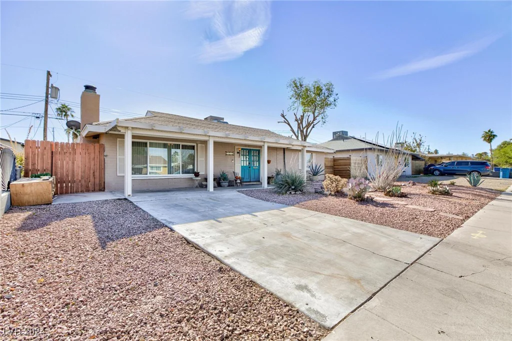 2008 Franklin, Las Vegas, NV 89104