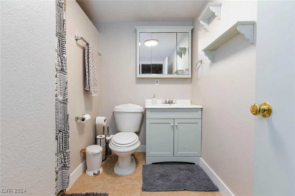2008 Franklin, Las Vegas, NV 89104