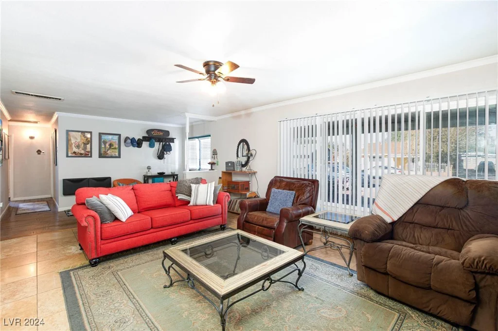 2008 Franklin, Las Vegas, NV 89104