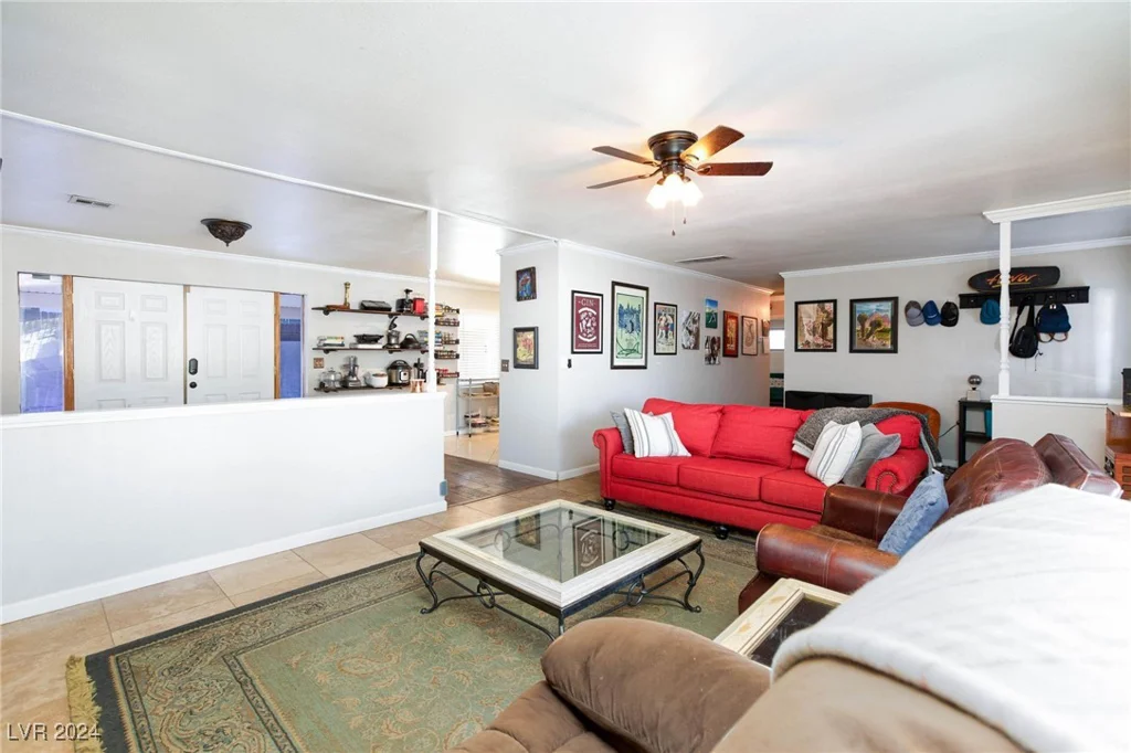 2008 Franklin, Las Vegas, NV 89104