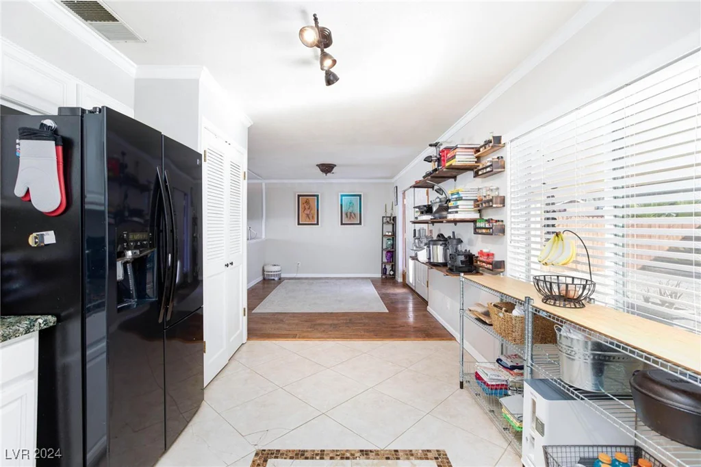 2008 Franklin, Las Vegas, NV 89104