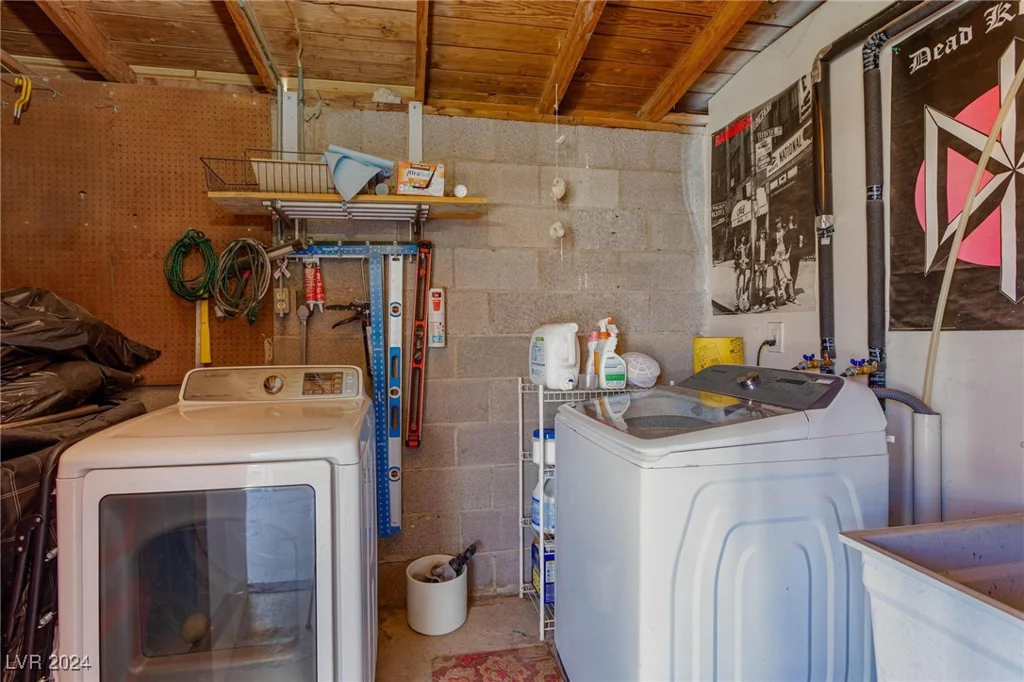 2008 Franklin, Las Vegas, NV 89104