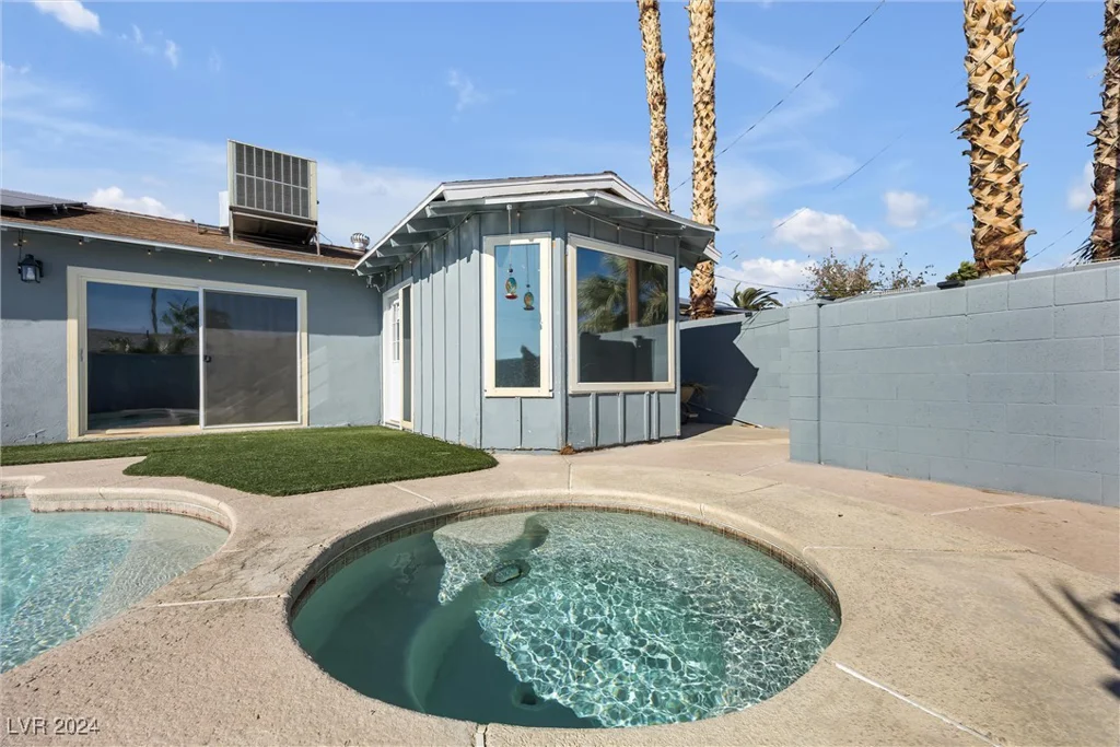 2106 Spencer, Las Vegas, NV 89104