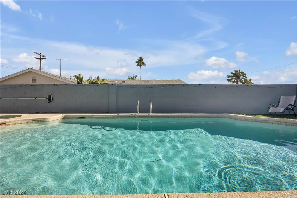 2106 Spencer, Las Vegas, NV 89104