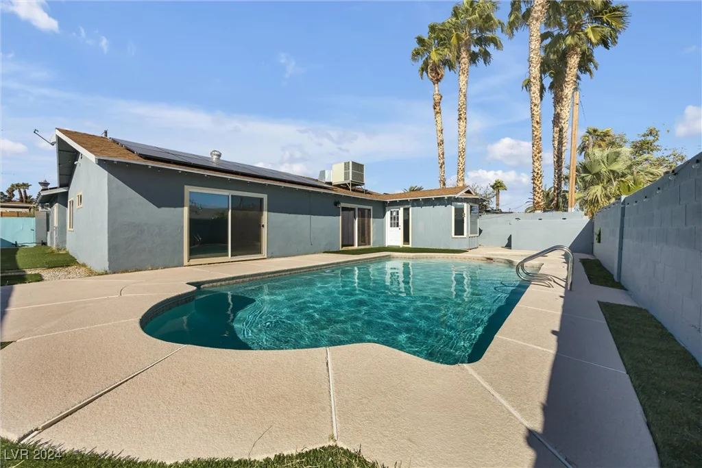 2106 Spencer, Las Vegas, NV 89104