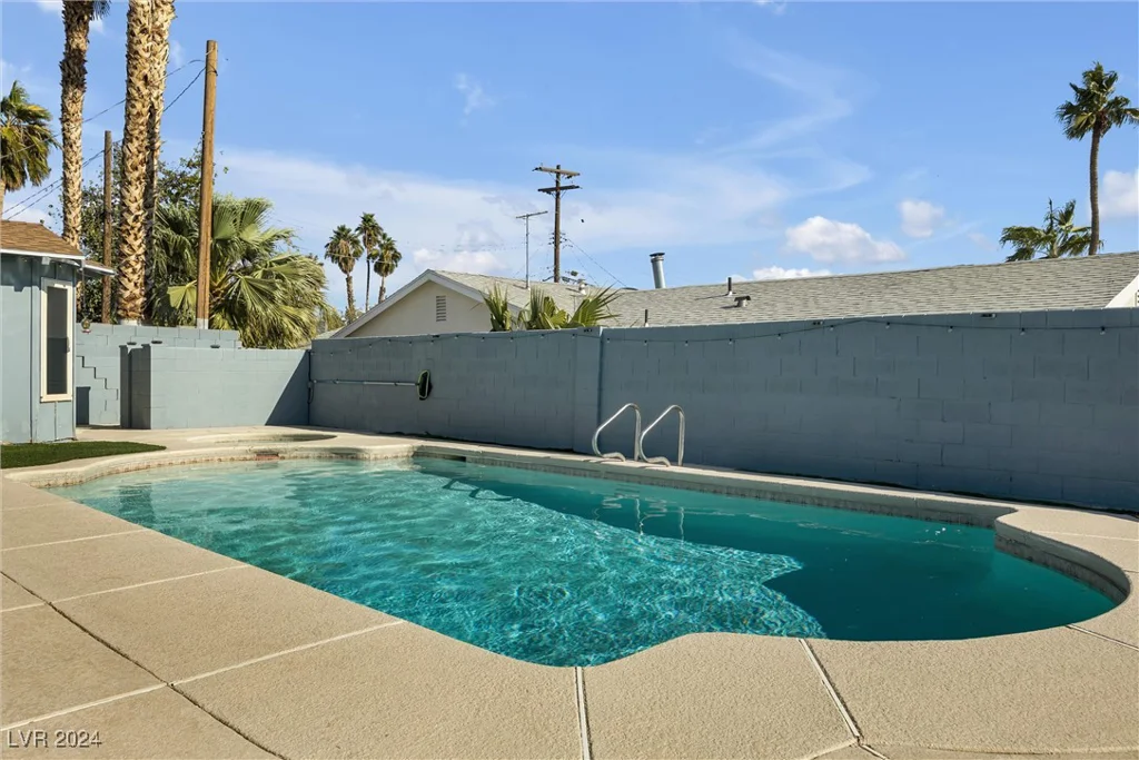 2106 Spencer, Las Vegas, NV 89104