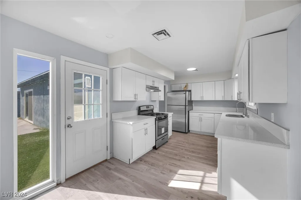 2106 Spencer, Las Vegas, NV 89104