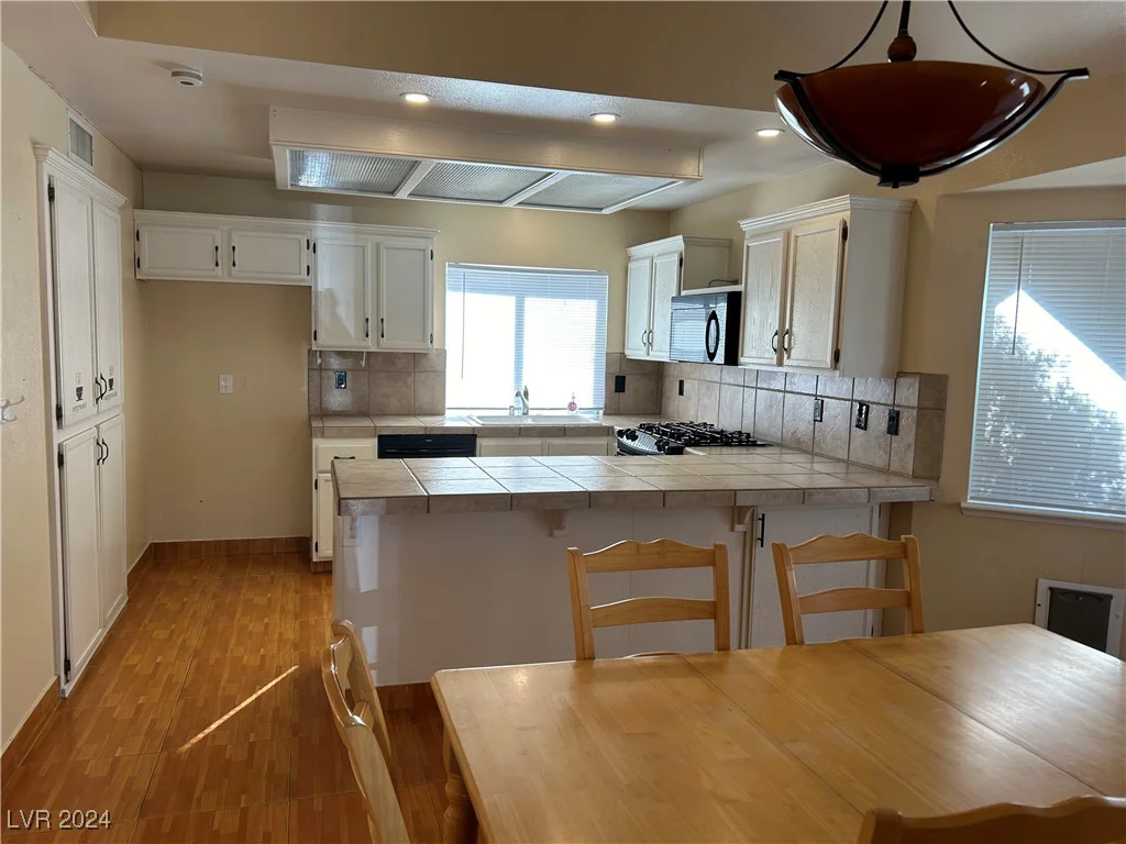 2600 Gray Fox, Henderson, NV 89074