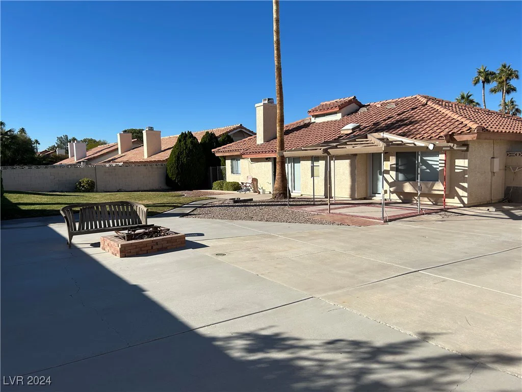 2600 Gray Fox, Henderson, NV 89074